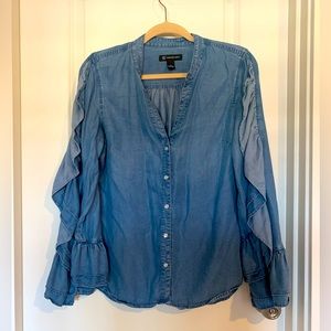 Jean button up with ruffles on the sleeves